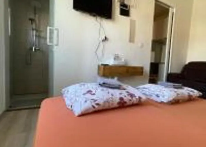 Minato Center Apartment *